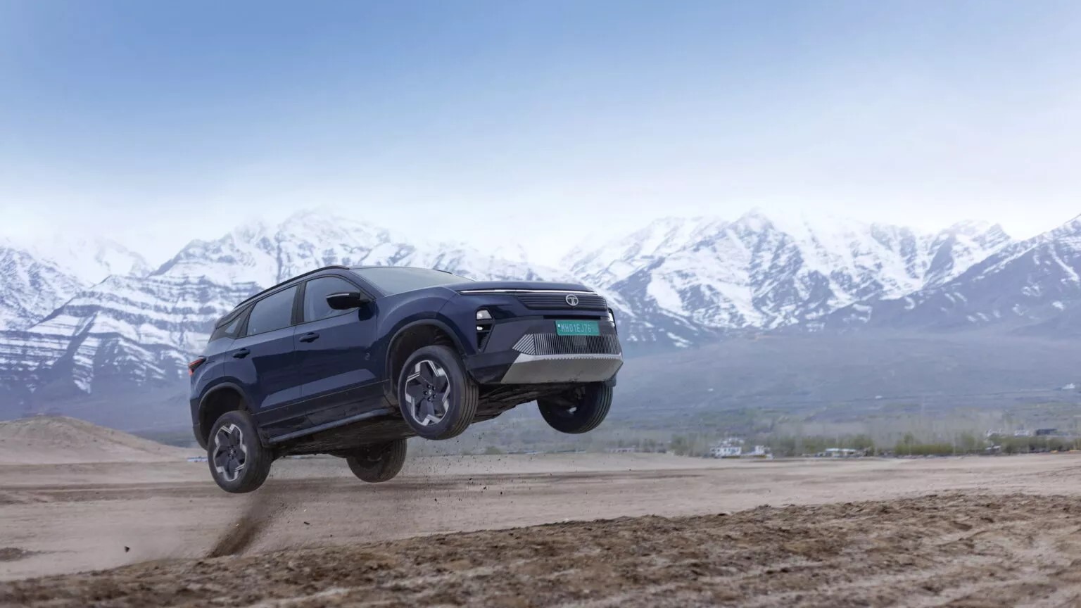 Olcsósággal és drift móddal támad a Tata Harrier