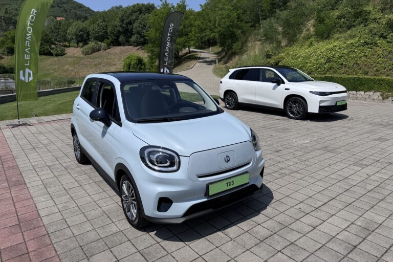 Már itthon a tényleg olcsó kínai villanyautó?