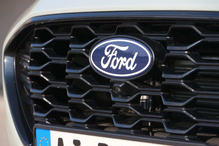 Ford alelnök: ma már nem fontos, mi hajtja az autót!