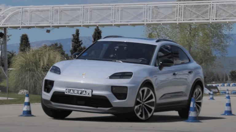 A németeknek sikerült? Íme a villany-SUV, ami nem bukik csúfosat a jávorszarvasteszten!