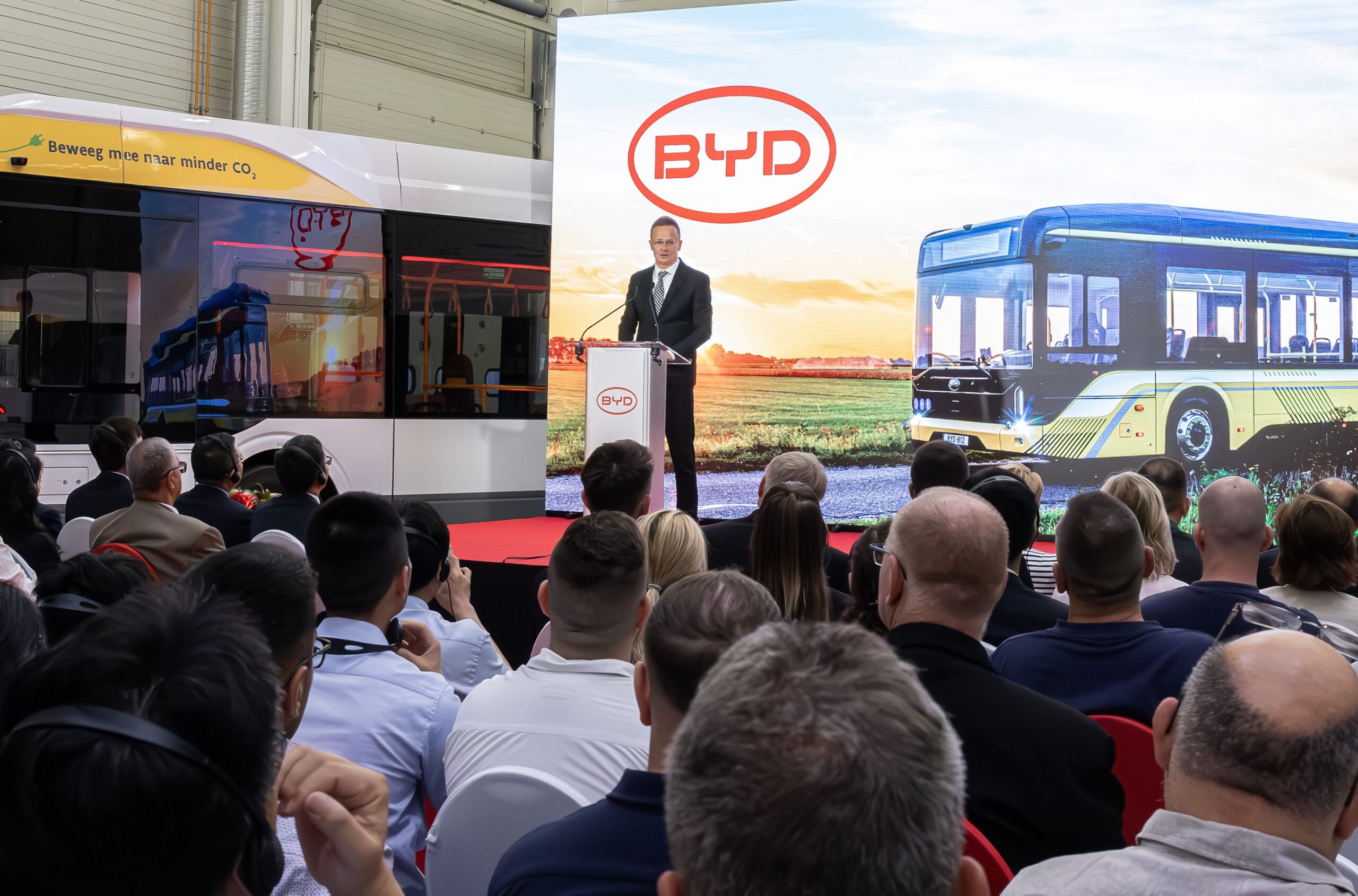 Bővítik a BYD komáromi buszgyárát