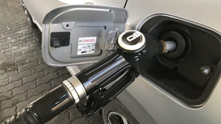 48 órán belül másodjára csökken az egyik üzemanyag ára!