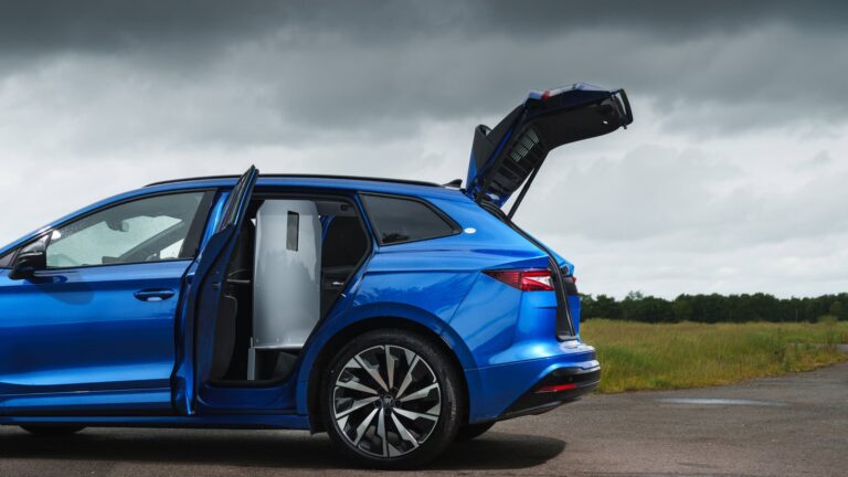 Hátsó ülések nélkül is kérhető néhol a Skoda Enyaq