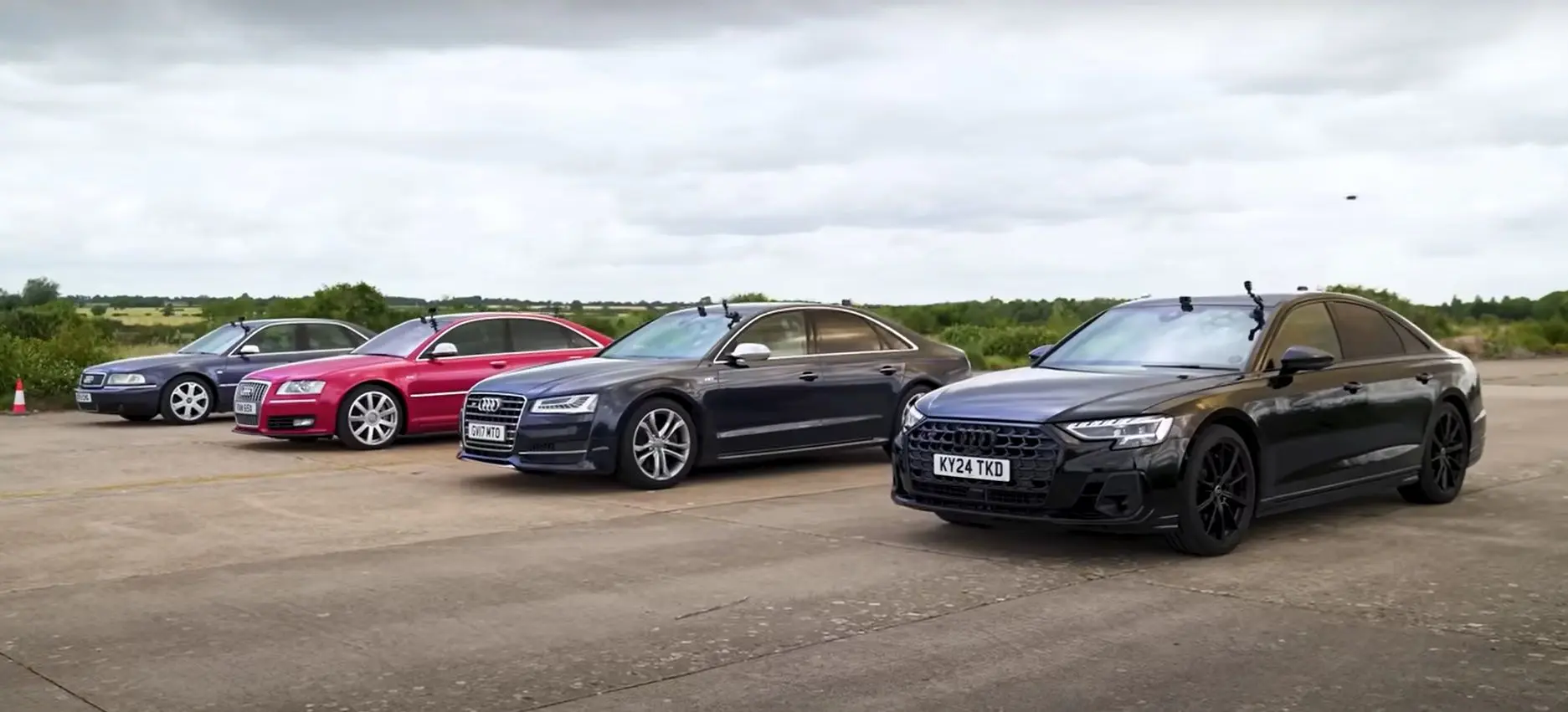 A nap kérdése: Melyik Audi S8 generáció a leggyorsabb?