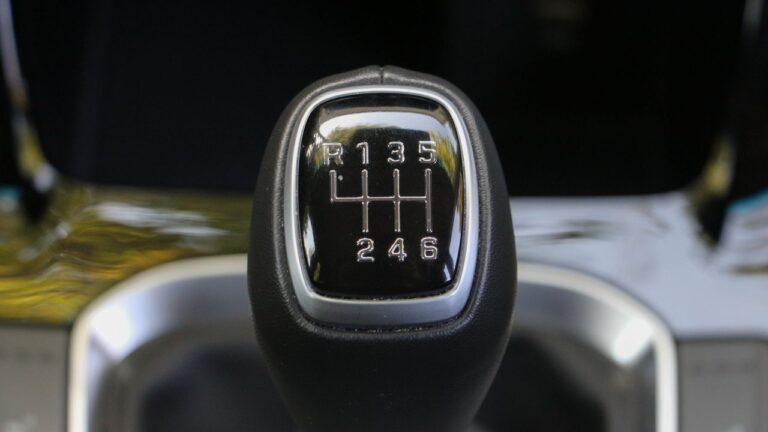 Hyundai-vezér: Senkinek sem kell már kézi váltós autó!