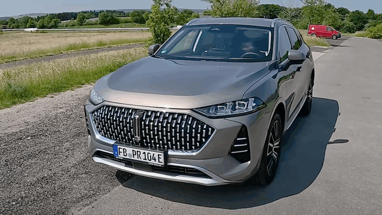 245 km/h egy kínai autóban: te elég bátor lennél hozzá?