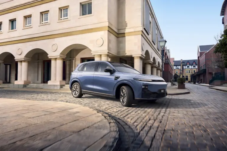 Új szabadidő-autóval bővül a Leapmotor európai kínálata!