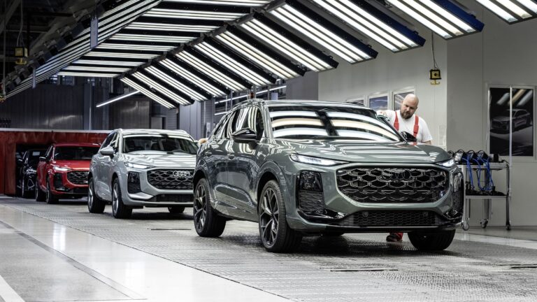 Orbán Viktor is megnézte az új Audi Q3 termelésindítását Győrben