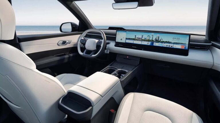 Szinte egyetlen fizikai gomb sincs az új Hyundai műszerfalán