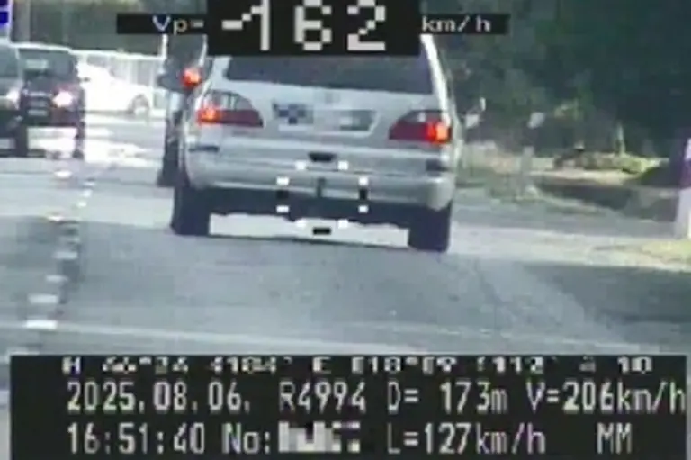 Need for Speed Tolna vármegyében? Ketten is 160 km/óra fölött száguldoztak a 61-esen!