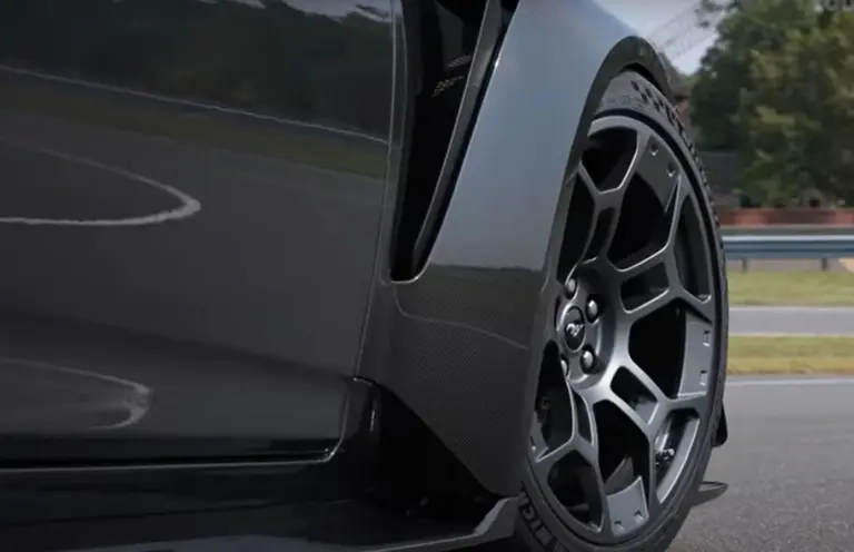 Videó: szénszál fétis két percben