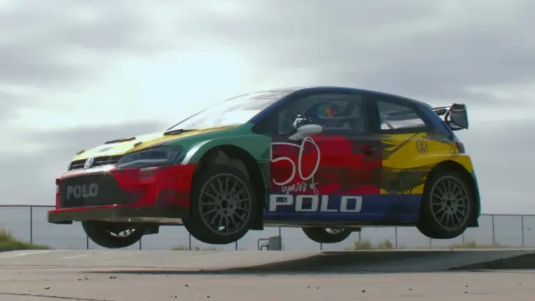 Gymkhana videóval ünnepel az 50 éves Volkswagen Polo