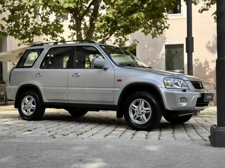 30 éves a Honda, amely megelőzte a korát!