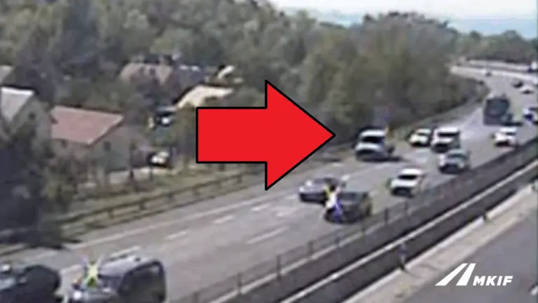 Megpróbálta a leállósávon megelőzni a torlódást, sajnos nem rendőrautóba botlott