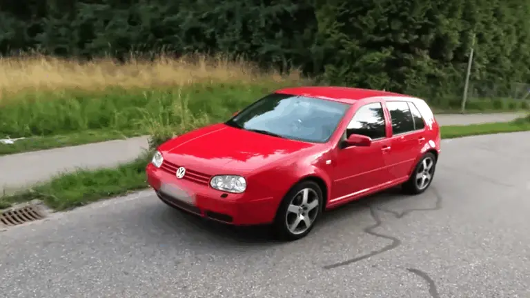 230 km/óra egy dízel Golf IV-ben? Erre képes a 150 lovas 1.9 TDI!