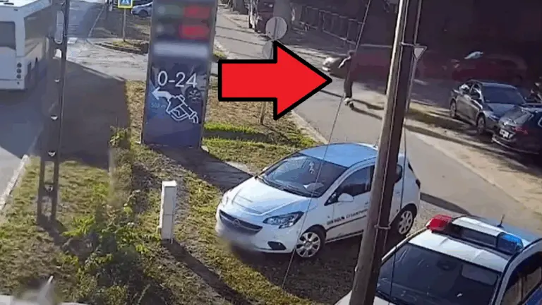 Újabb baleset: már tényleg rendezni kellene a rolleresek szabályozását!