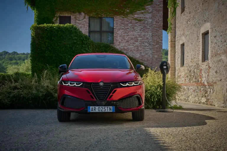 Itt a frissített Alfa Romeo Tonale!