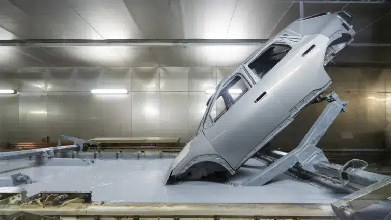 Ilyen a zsolnai KIA gyár belül!