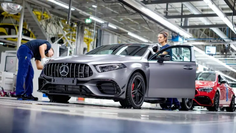 Több tízmilliárd forintos beruházással hoz létre kutatás-fejlesztési központot a Mercedes-Benz Magyarországon