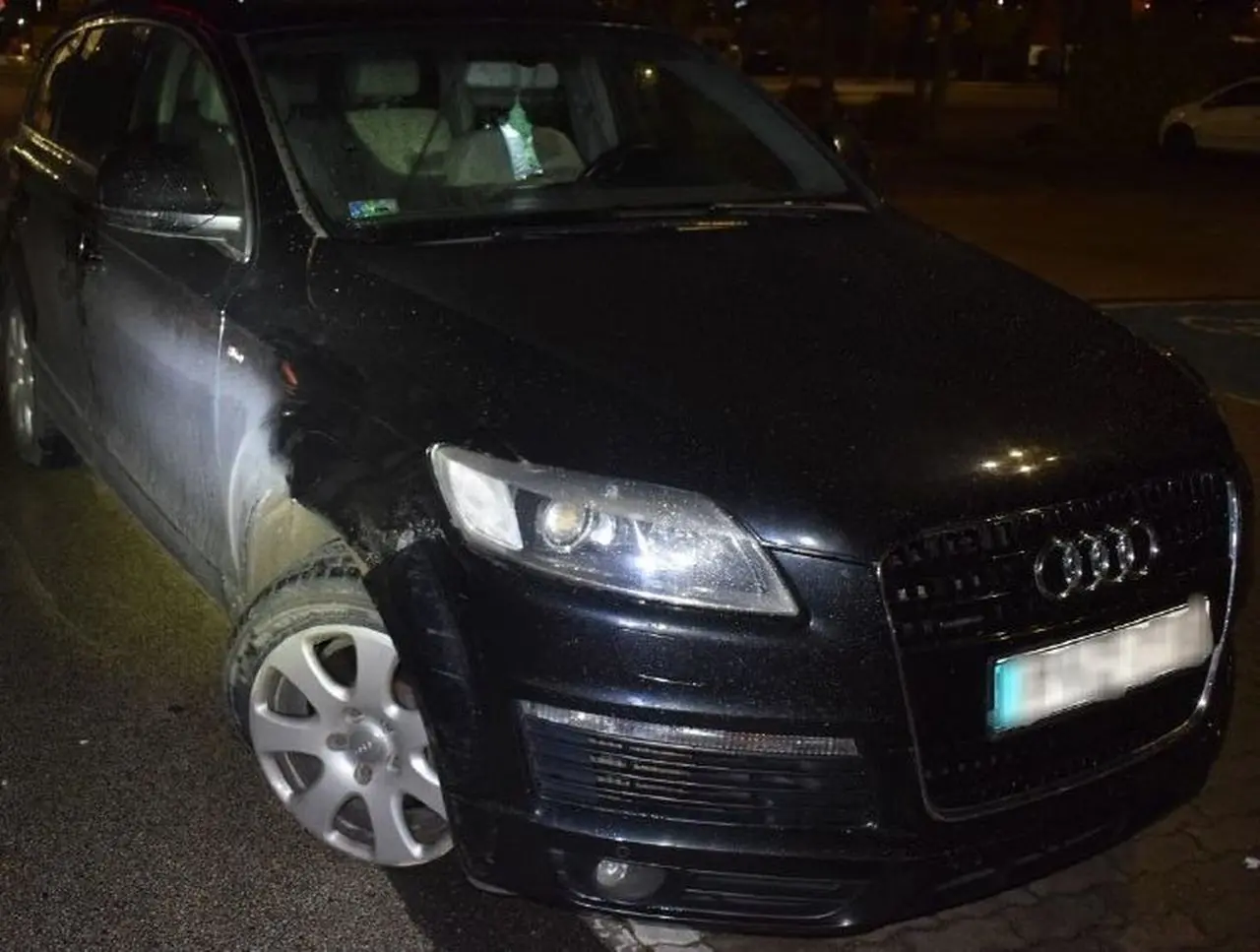 Elkötötte a családi Audit egy 13 és 14 éves fiú, csattanás lett a vége!