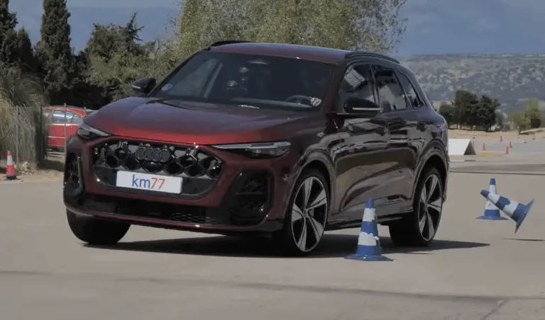 Vajon kell-e félniük a bójáknak az Audi Q5 jávorszarvastesztjén?