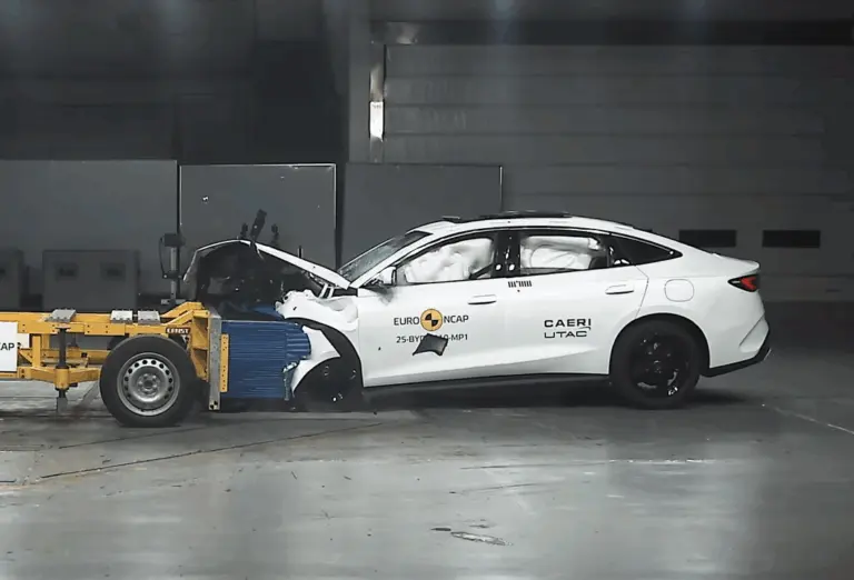 Gőzerővel tesztelt az Euro NCAP: több mint 20 autó értékelését hozták nyilvánosságra!