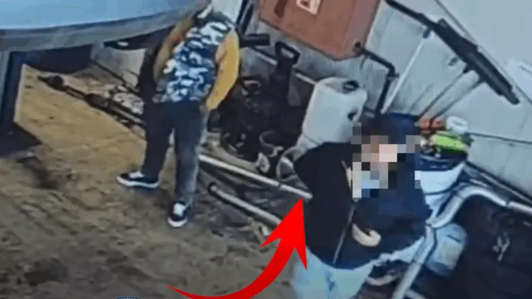 Biztonsági kamera vette, ahogy elsunnyog a katalizátorral a tolvaj