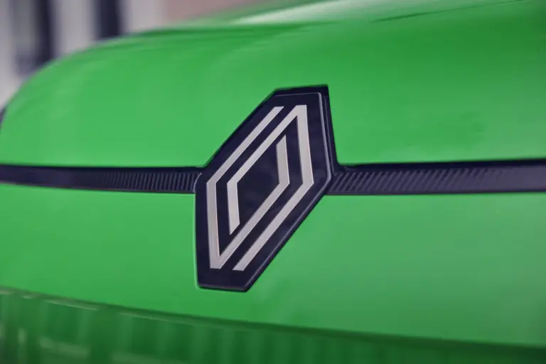 Ha jól dönt az EU, hamarosan olcsóbbak lehetnek ezek a Renault modellek!