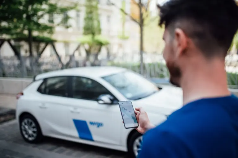 Valaki egy komplett gázkazánt felejtett idén az egyik autómegosztó kocsijában!