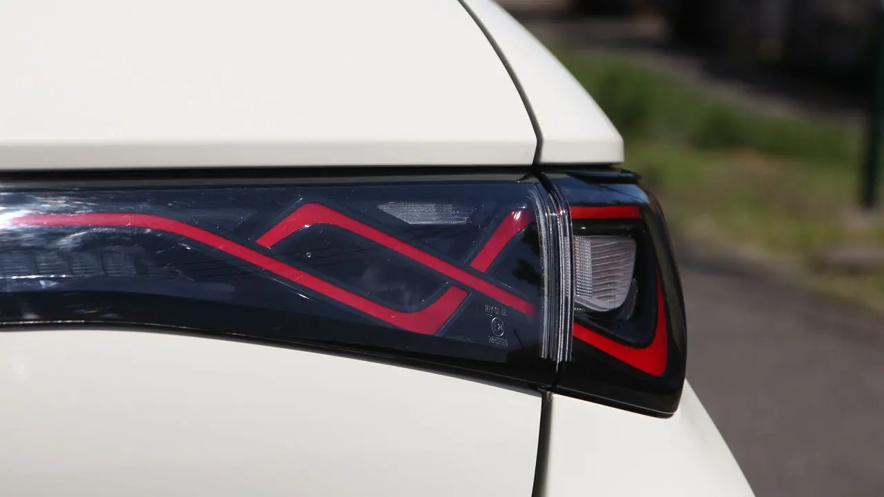 Újabb villanyautóból készült el az egymilliomodik példány! Gondoltad volna, hogy ez lesz az?