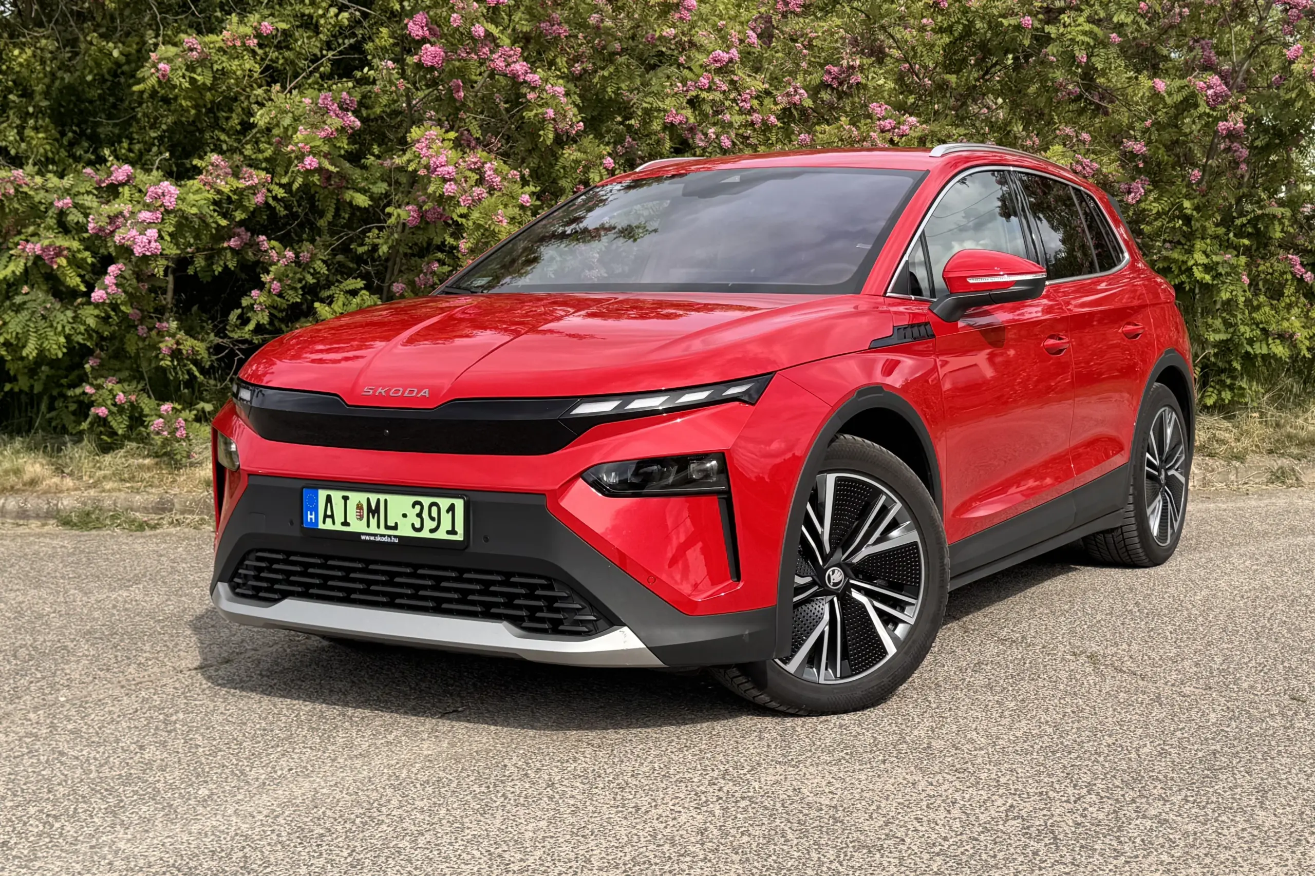 Ez az egyik legautószerűbb villanyautó?