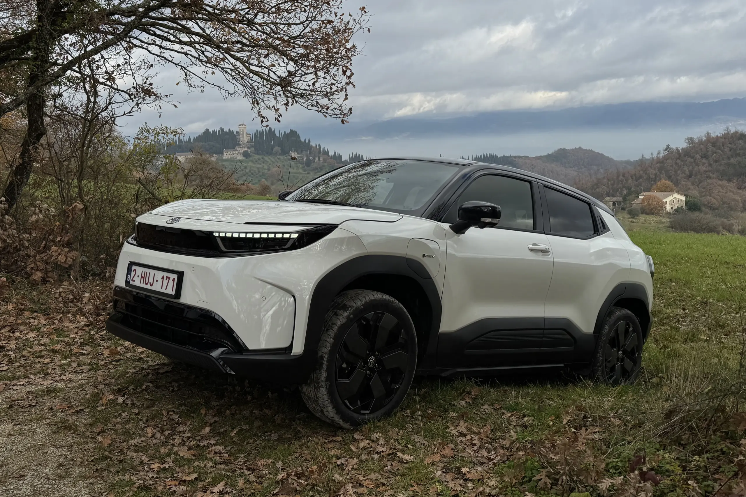 Ezzel bővül a Toyota villanyautó kínálata, kipróbáltuk az Urban Cruisert