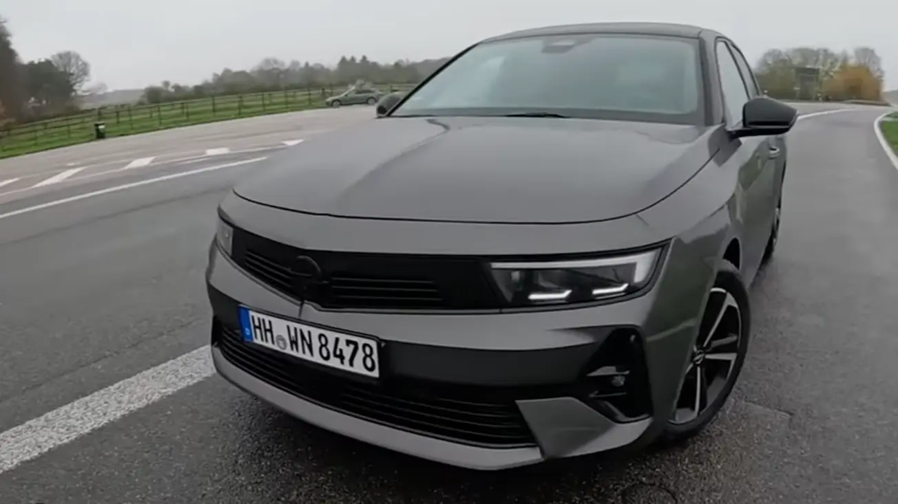 Vajon tudja a 200 km/órát az 1,2 literes, háromhengeres Astra?