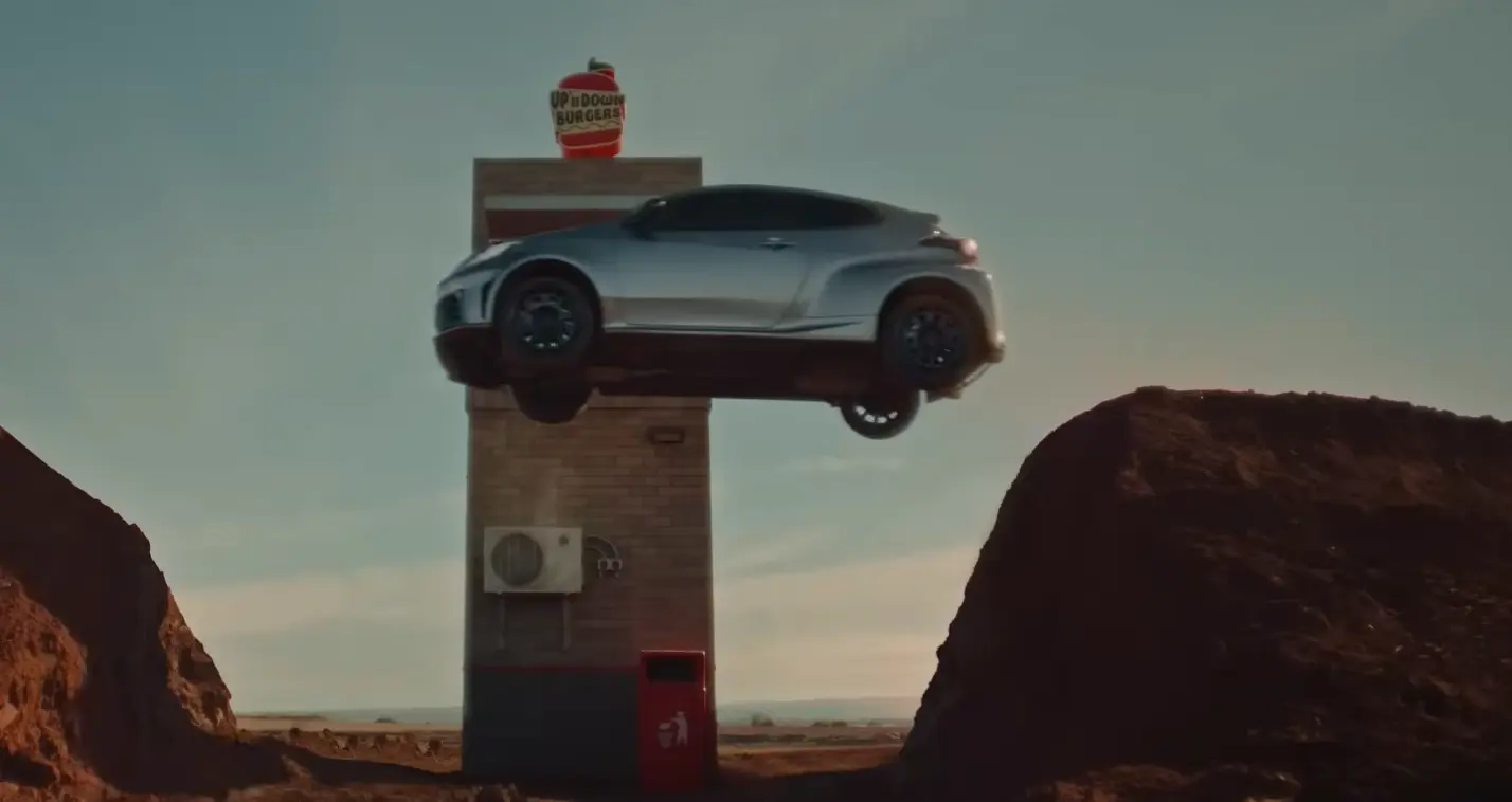 Ezt a Toyota reklámot betiltották! De mi lehetett az oka?