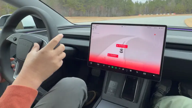 Mennyit megy még el a villanyautó, amikor 0 százalékot ír? Íme a válasz!