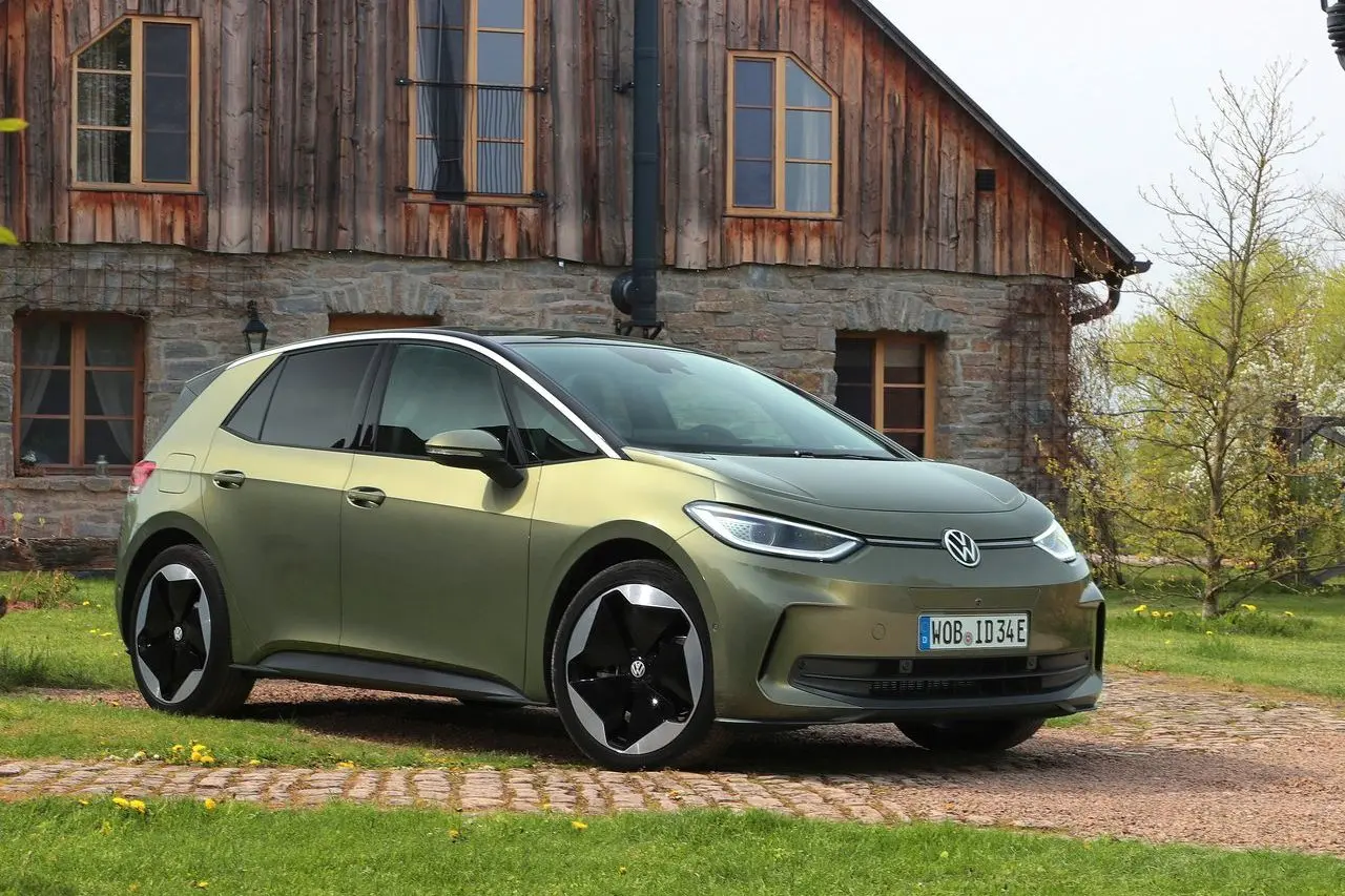 Olcsóbbak lesznek a Volkswagen villanyautói! Mutatjuk, hogy mennyivel!