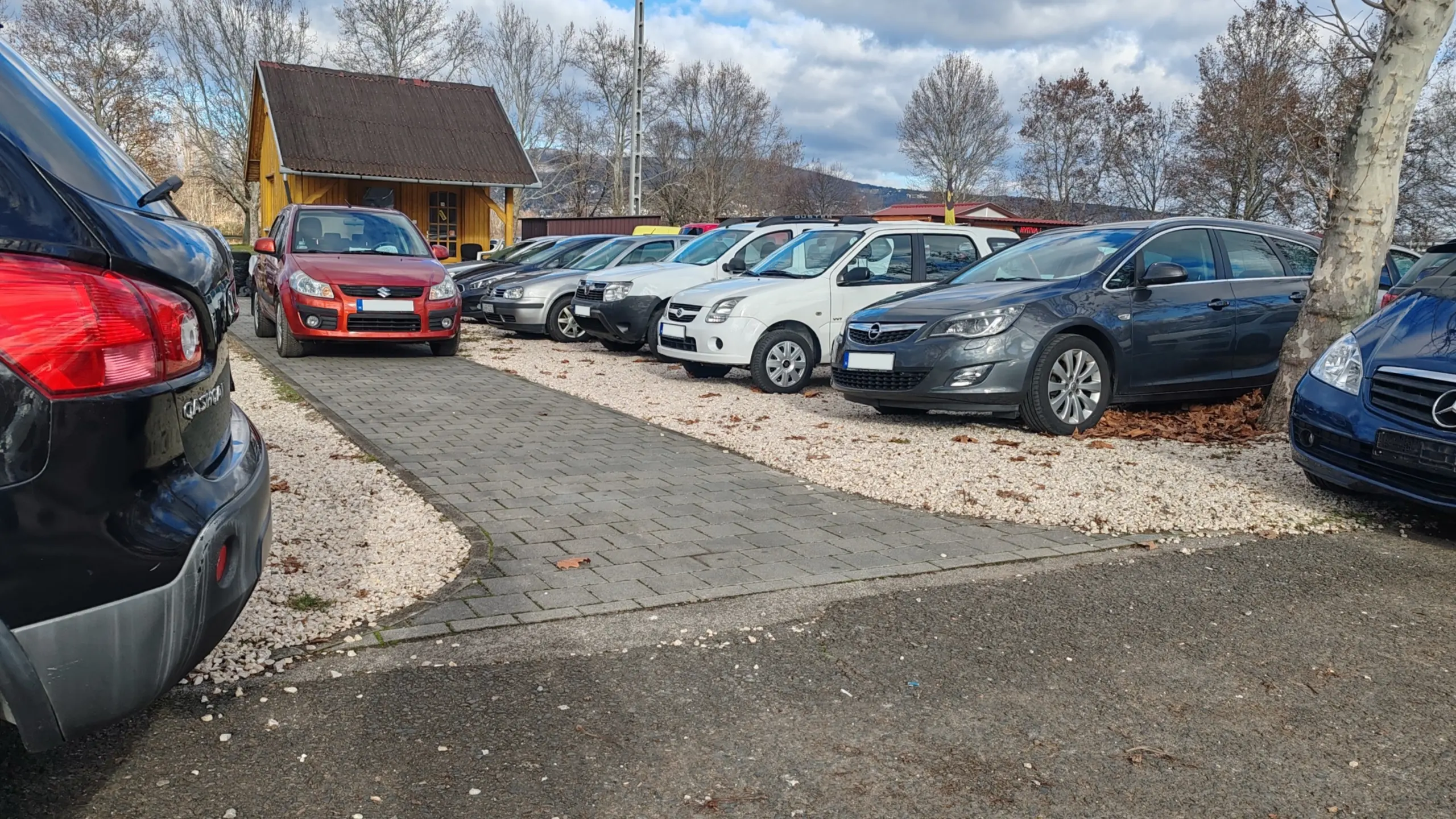 Kevés európai országban járnak olyan öreg autókkal, mint Magyarországon