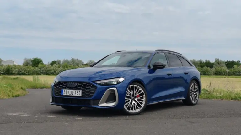 Már a következő frissítéssel visszatérhet a piacra az Audi A4