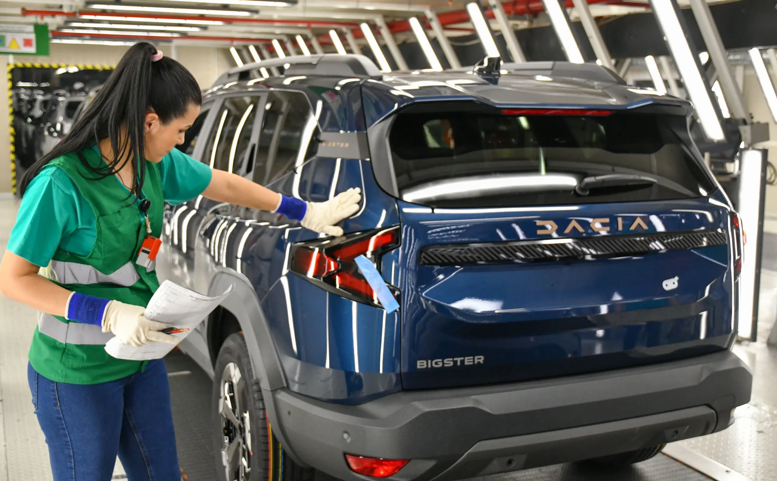 Ünnepel a Dacia romániai gyára, fontos mérföldkövet értek el!