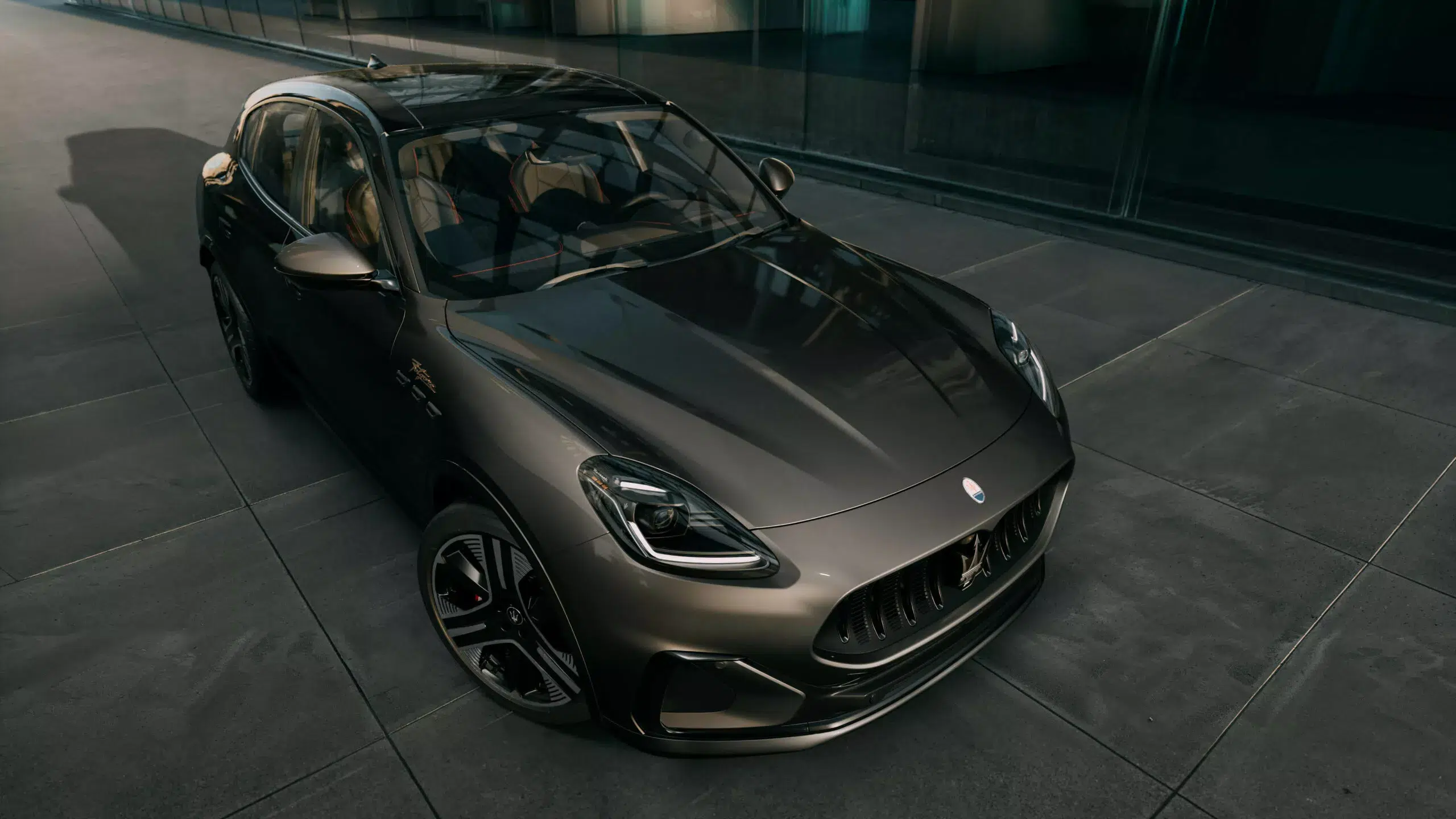 Olyan kedvezményt ad a Maserati az elektromos autóira, hogy eldobod az agyad!