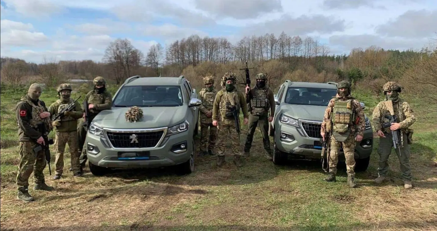 Több ezer Peugeot terepjárót vásárolt a spanyol hadsereg