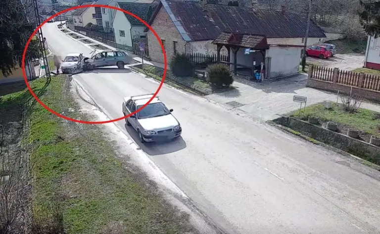 Nyílegyenes szakaszon dobta el az autót, kis híján halálos baleset lett a vége!