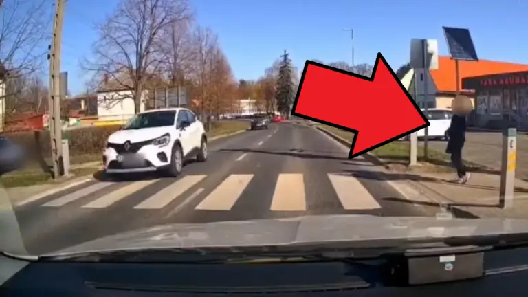 Ketten is áthajtottak a gyalogos orra előtt a zebrán: kitalálod milyen autó engedte volna el szemből?