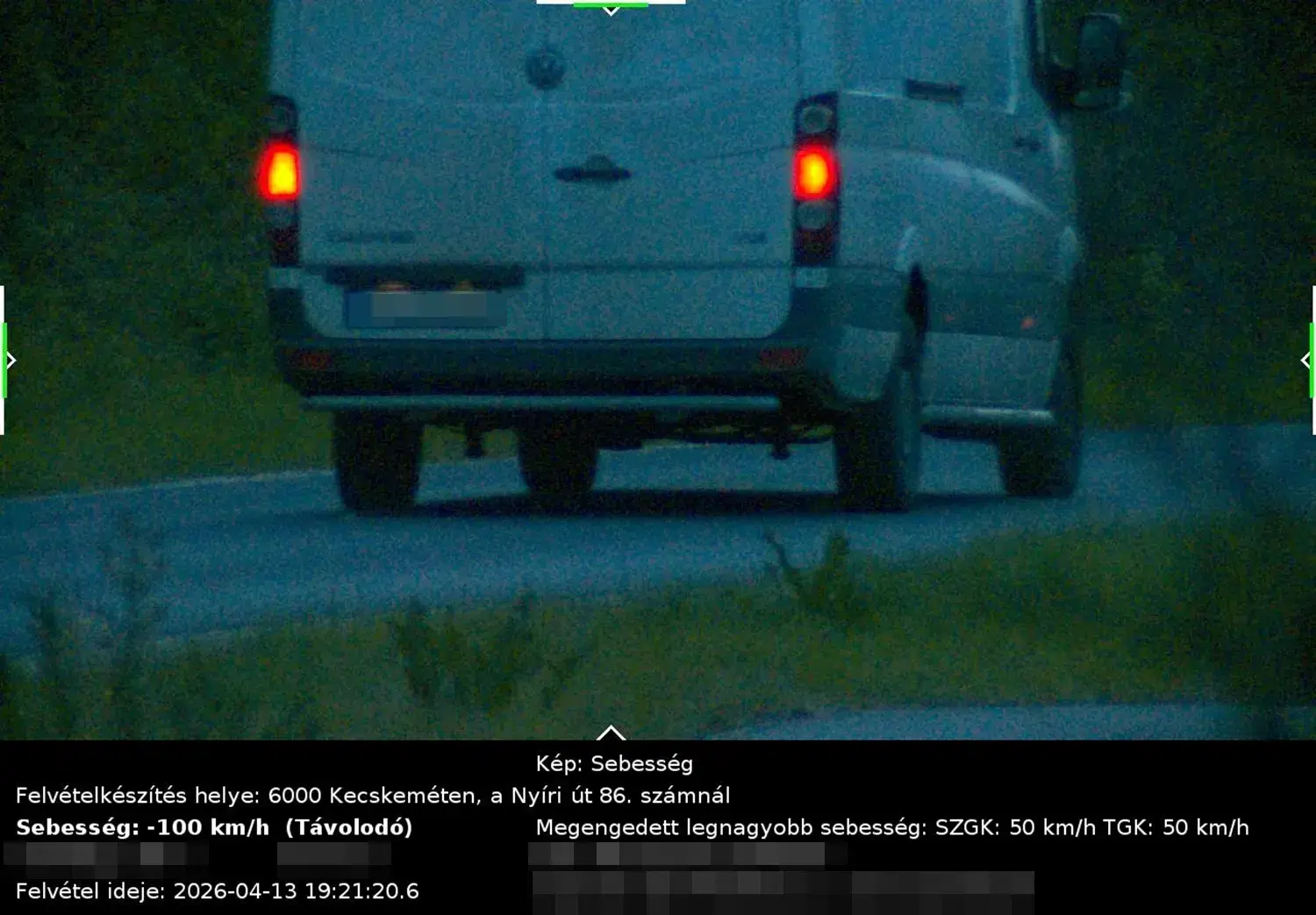 Dobozossal duplázott rá a megengedett sebességre, a büntetés sem maradt el!