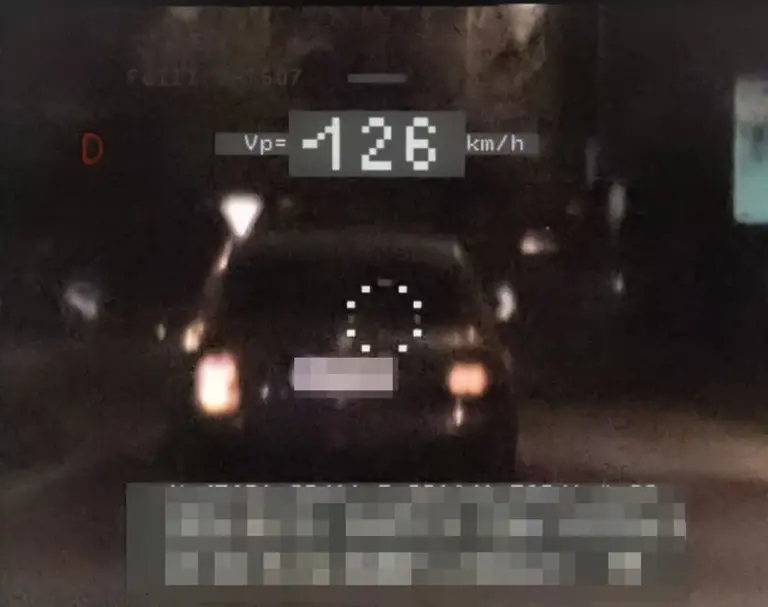 50 helyett 126 km/órával száguldott Szabolcsban! A lehető legnagyobb bírságot kapta!