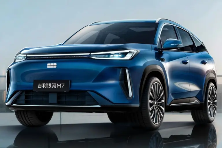 1730 km hatótáv 6,5 millió forintért! Vajon hozzánk is elhozza a Geely?