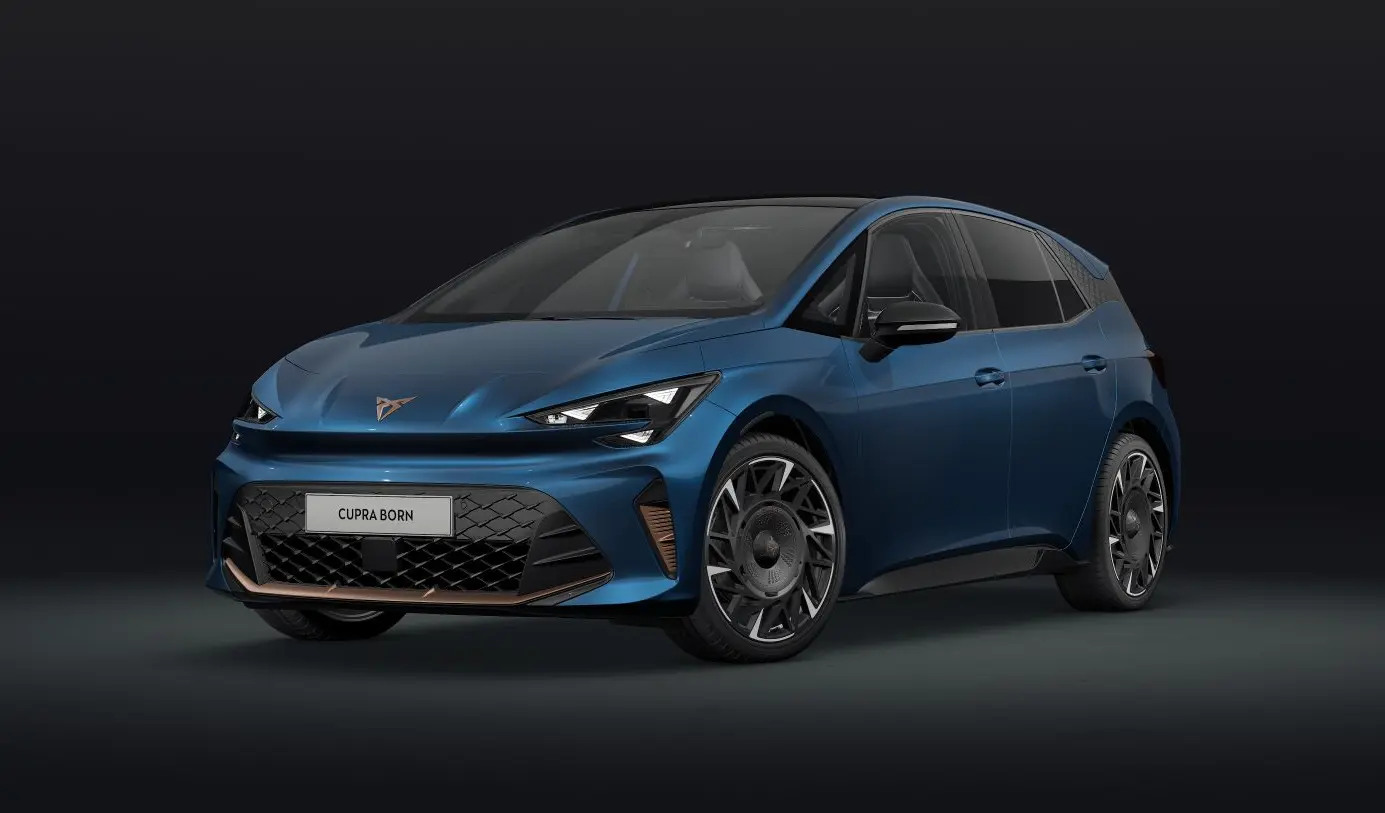 Már kapható itthon a frissített Cupra Born! Rögtön 2 millió forintot engednek az árából!