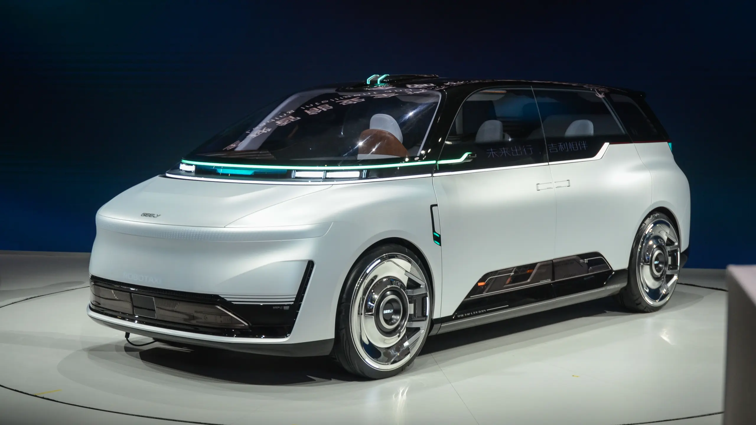 Megbíznál egy kínai önvezető taxiban? Könnyen lehet, hogy ilyen is lesz nálunk!