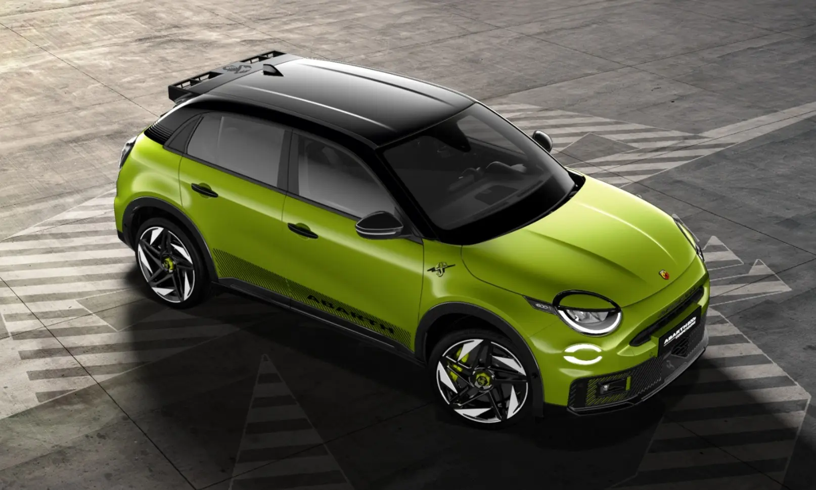 Beárazták itthon minden idők eddigi legerősebb utcai Abarth modelljét!