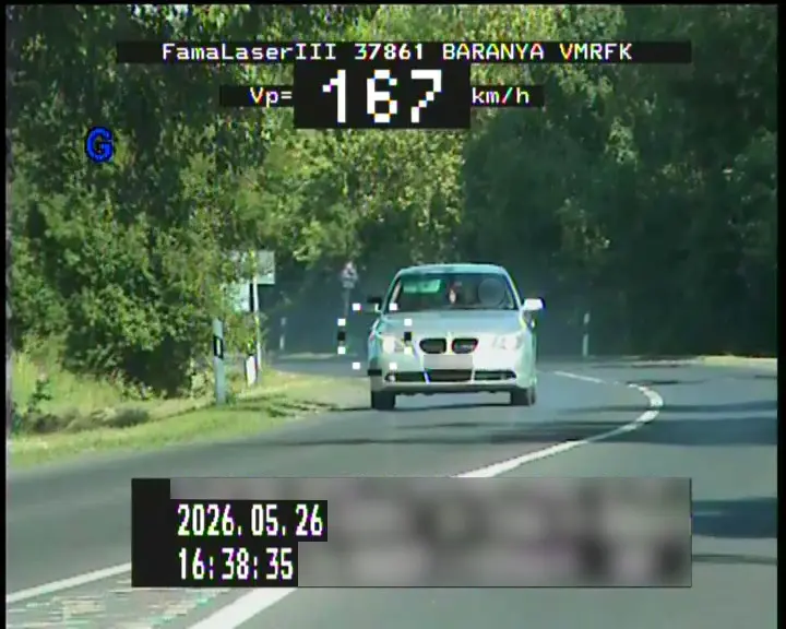 Ennyibe kerül, ha országúton 167 km/óráig tapossák a gázpedált!